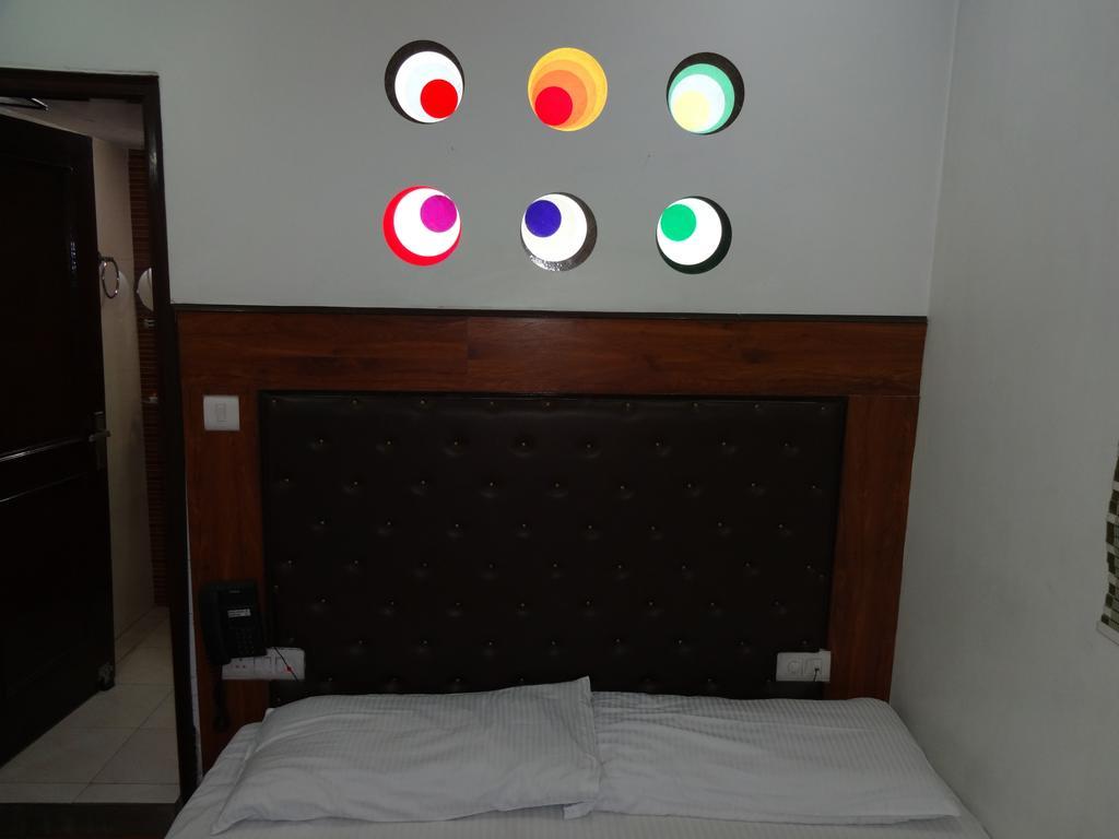 Rams Inn Új-Delhi Szoba fotó